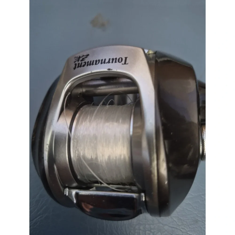 Cabela's Tournament ZX Casting Reel 8 ball Bearing 7:1 Ratio Soft Grip Handles